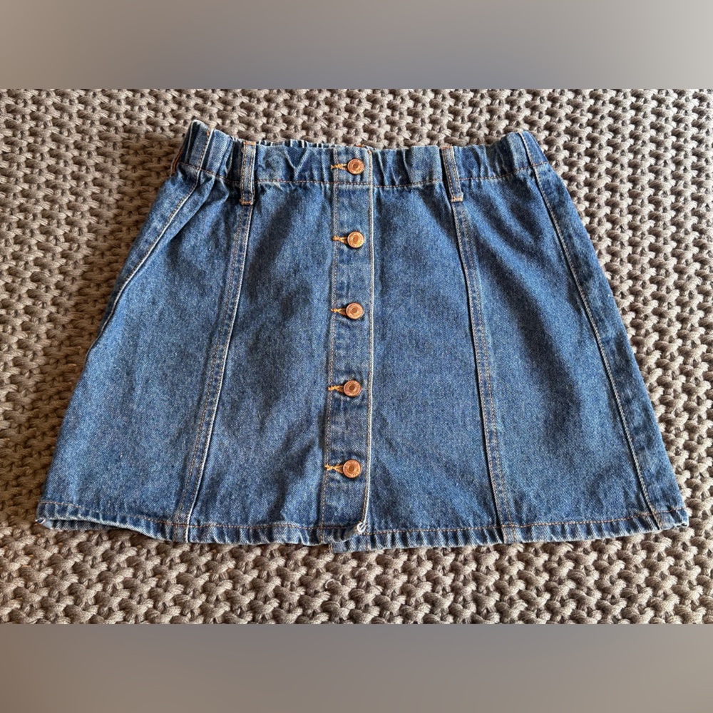 Tween girls Forever 21 jean skirt with elastic waist